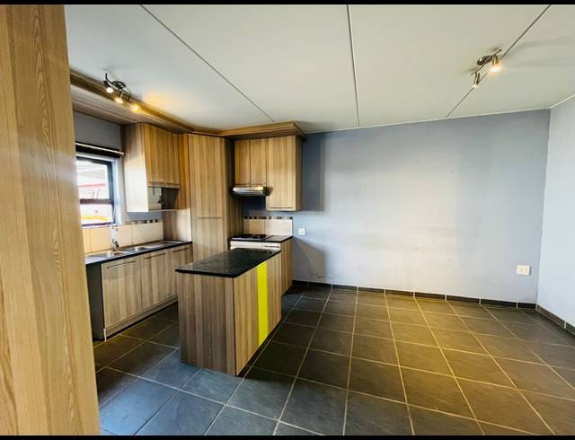 3 BEDROOM APARTMENT FOR SALE IN HONEYDEW GROVE